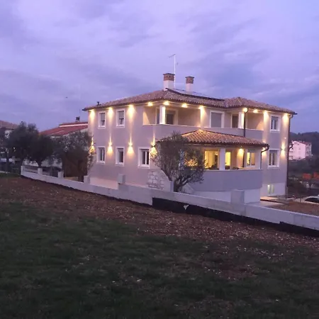 Melisa Appartamento Pola