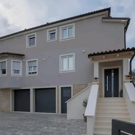 Melisa Apartment Pula